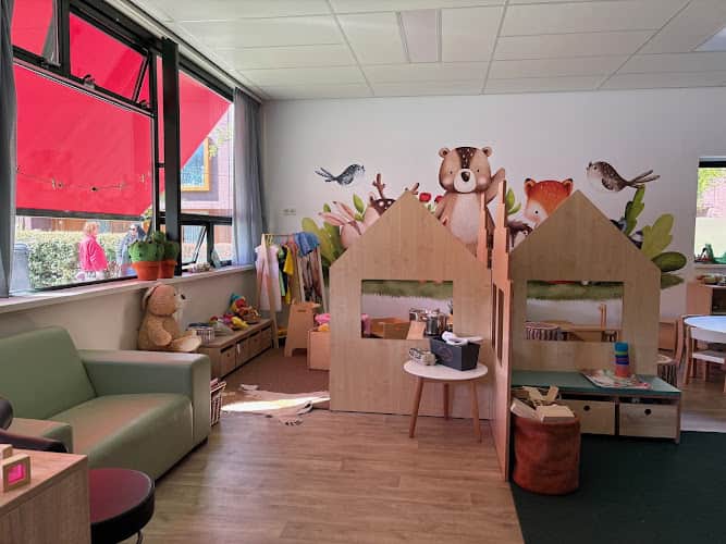 Dak Driemaster - Dak kindercentra