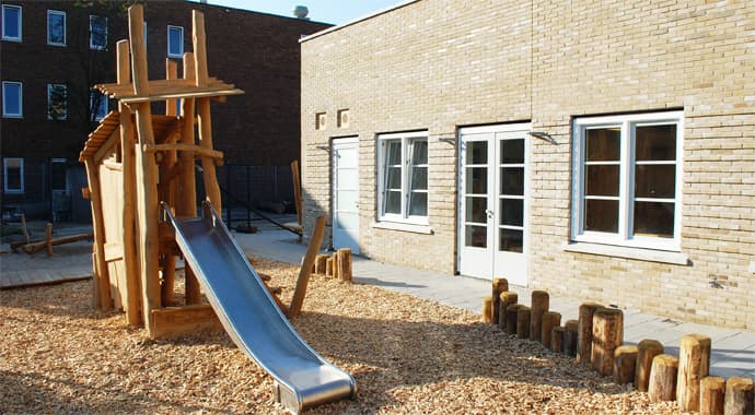 Dak Kosmos - Dak kindercentra